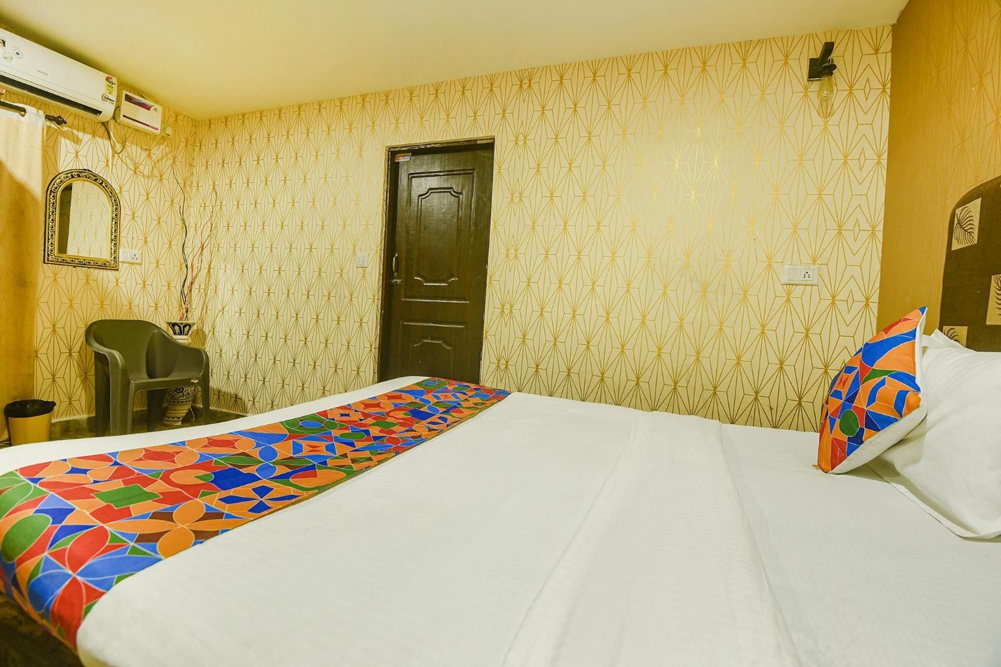 Fabhotel Dolphin Resort باغا المظهر الخارجي الصورة