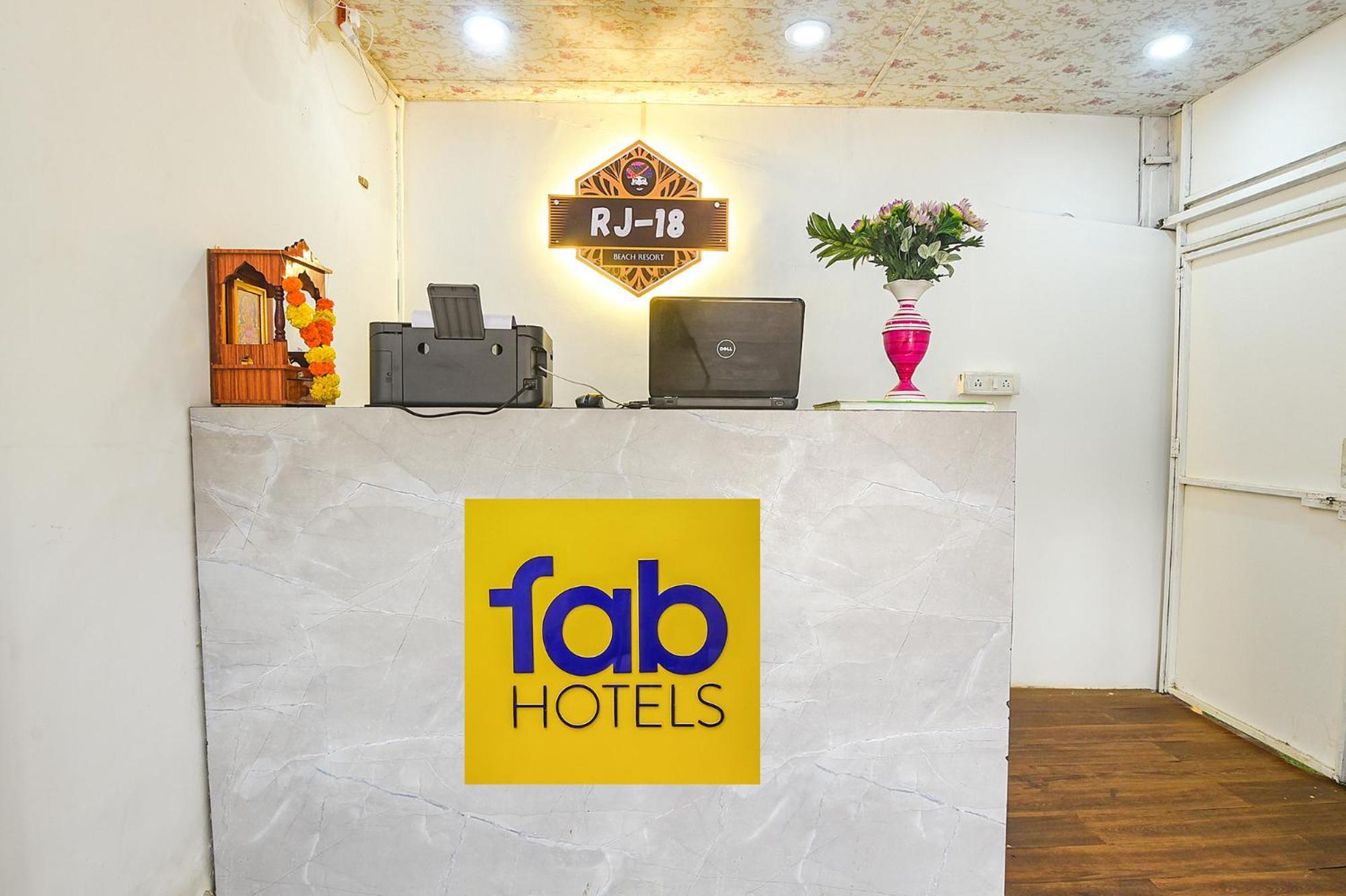 Fabhotel Dolphin Resort باغا المظهر الخارجي الصورة